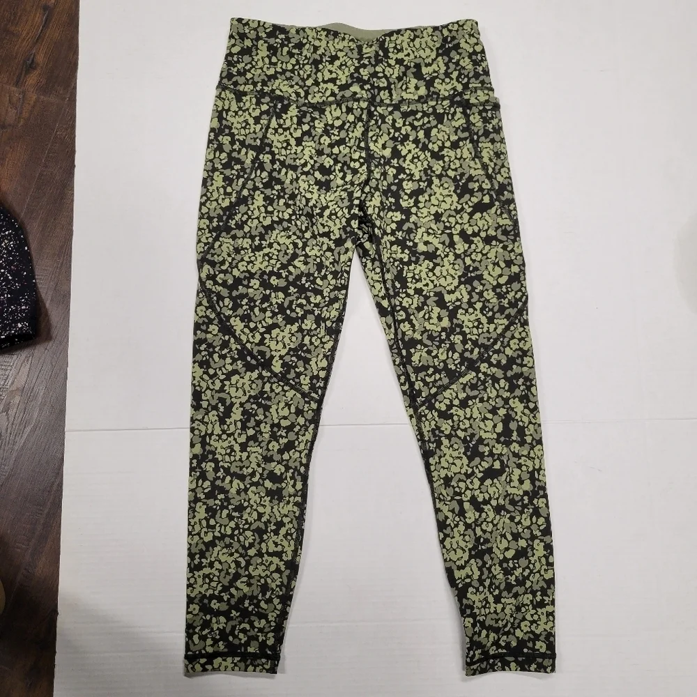 Sweaty Betty Power 7/8 Legging Size Large Green Floral Print Size S